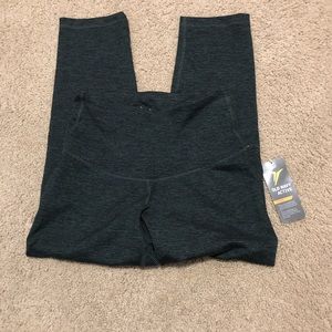 Old Navy Active Fitted Capri Leggings XS